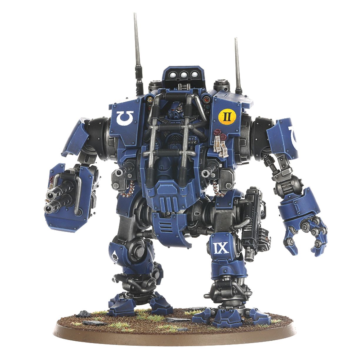 Space Marines: Invictor Tactical Warsuit